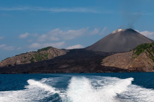 volcano.thumb.jpg.41e3bdf6e0d09b68bd673fdf8345300a.jpg