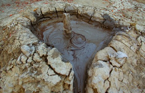volcanoes.thumb.jpg.d173c78667439f951de7b96ddbeb7809.jpg