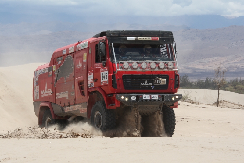 dakar-tech-truck.jpg