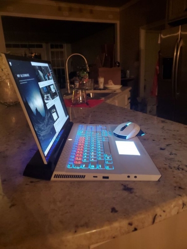 Alienware_1.jpg