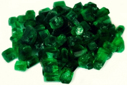 smaragdine-emerald-gems-via-lawhimsy.jpg