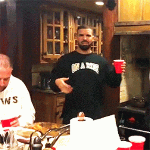 dance-drake.gif.fc810c87e1b5f43c1297e58f299bff0d.gif