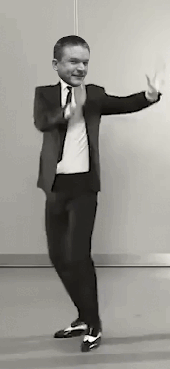 Eddie_dance.thumb.gif.23a209aa0233d775d38574ac98f28507.gif