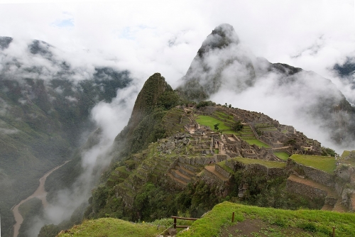 MachuPicchu_-_Wayna_Pikchu.jpg