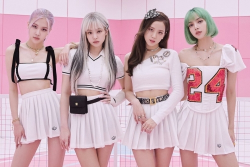 https___hypebeast.com_wp-content_blogs.dir_6_files_2022_03_blackpink-jisoo-jennie-rose-lisa-comeback-new-single-track-song-teaser-info-0.thumb.jpg.ec40686a357191999e9f8ca54c400ff6.jpg