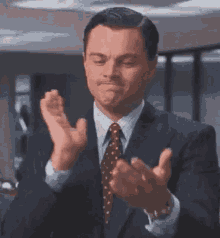leonardo-dicaprio-clapping.gif.547407ba947822c0843768af5fef548a.gif