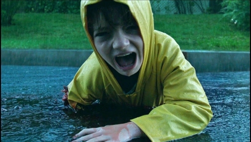 george_it_a_coisa_reprod_warner.thumb.jpg.2009ce272b9f71ab8189839b6a4ba2d9.jpg