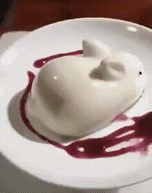 RDT_20250821_1246064151739259121409326.gif
